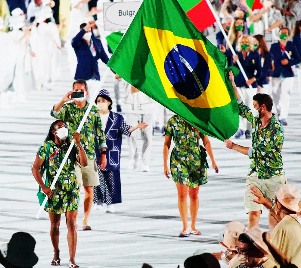 Bruninho e Ketleyn Quadros representam o Brasil em Cerimônia de Abertura marcada por mensagem de esperança