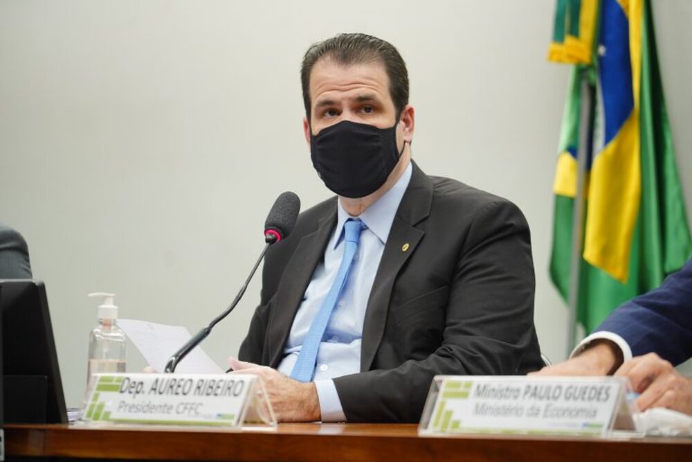 Comissão debate fechamento de agências dos Correios no Rio de Janeiro 