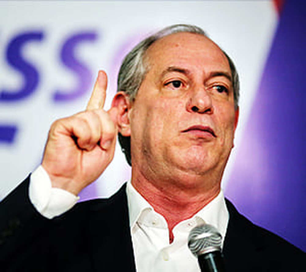 Ciro Gomes chama general Heleno de “Napoleão de Hospício” após denúncia de garimpo