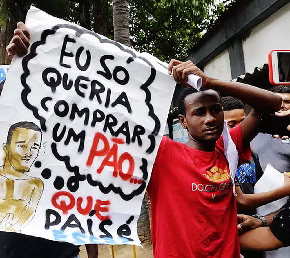 Jovem preso após comprar pão no Jacarezinho diz que passou fome no presídio: 'Quero justiça'