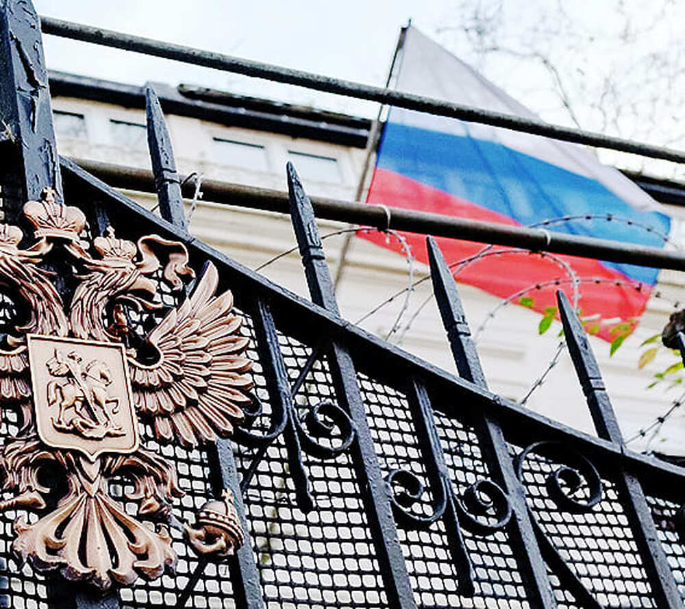 Alegações sobre 'invasão russa' são 'uma loucura maníaca' midiática, diz Peskov