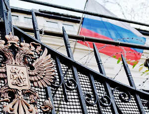 Alegações sobre 'invasão russa' são 'uma loucura maníaca' midiática, diz Peskov
