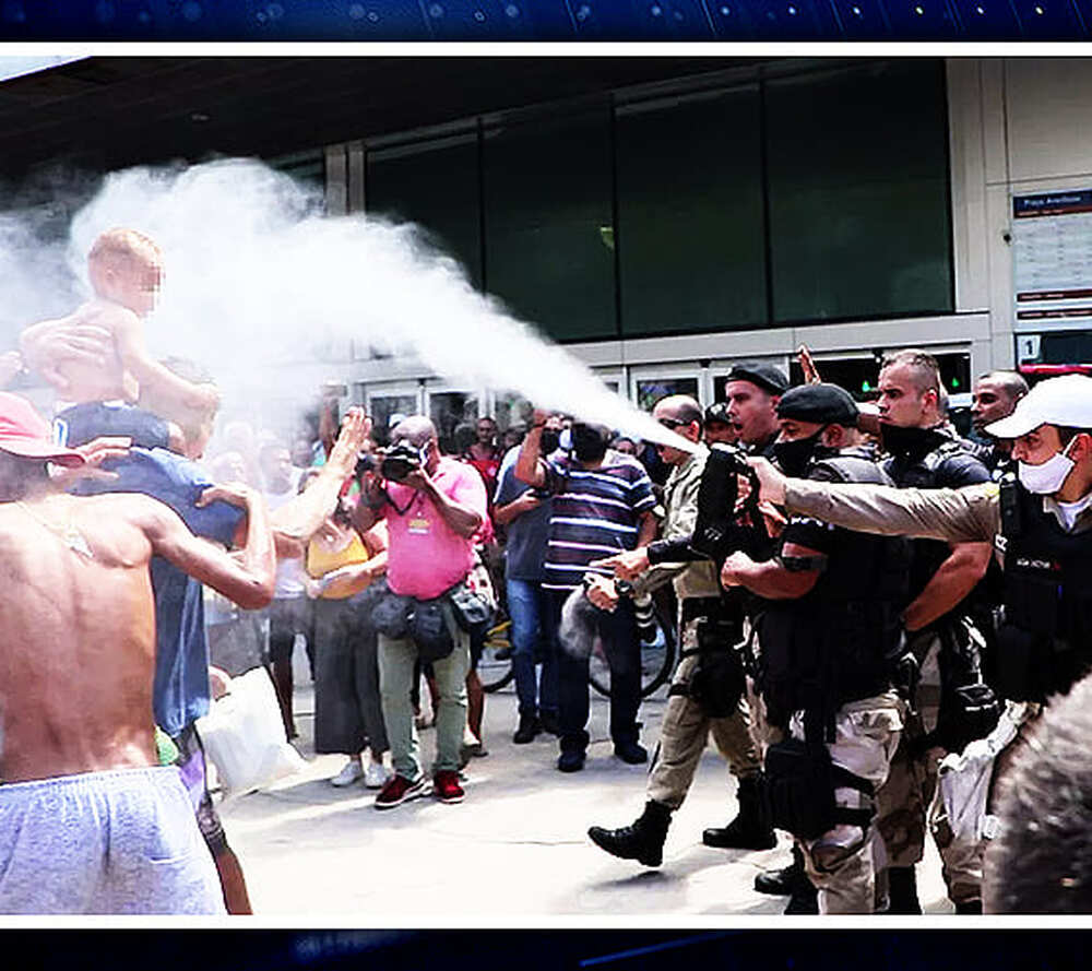 Guarda municipal de Niterói usa spray de pimenta em criança durante ato pela morte de vendedor de bala