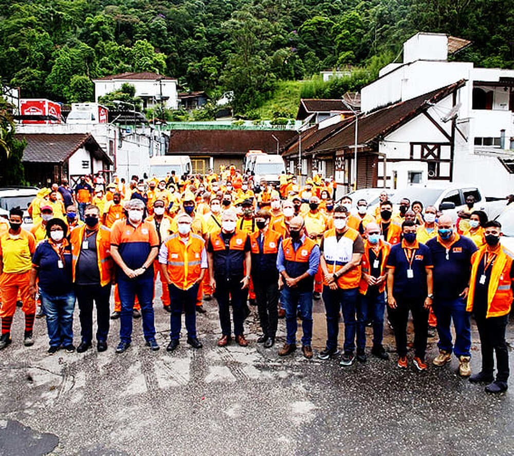 Niterói organiza força-tarefa para limpar o Centro Histórico de Petrópolis