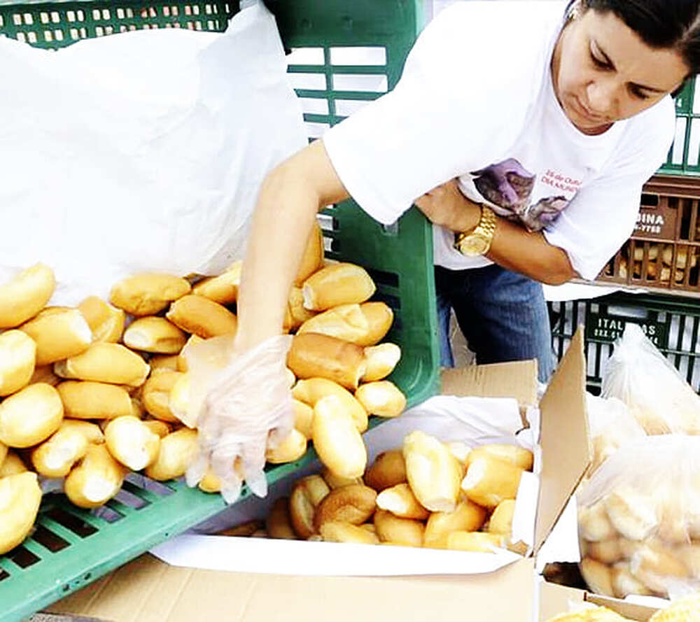 Quilo do pão francês já custa R$ 20 em bairros do Rio, diz economista