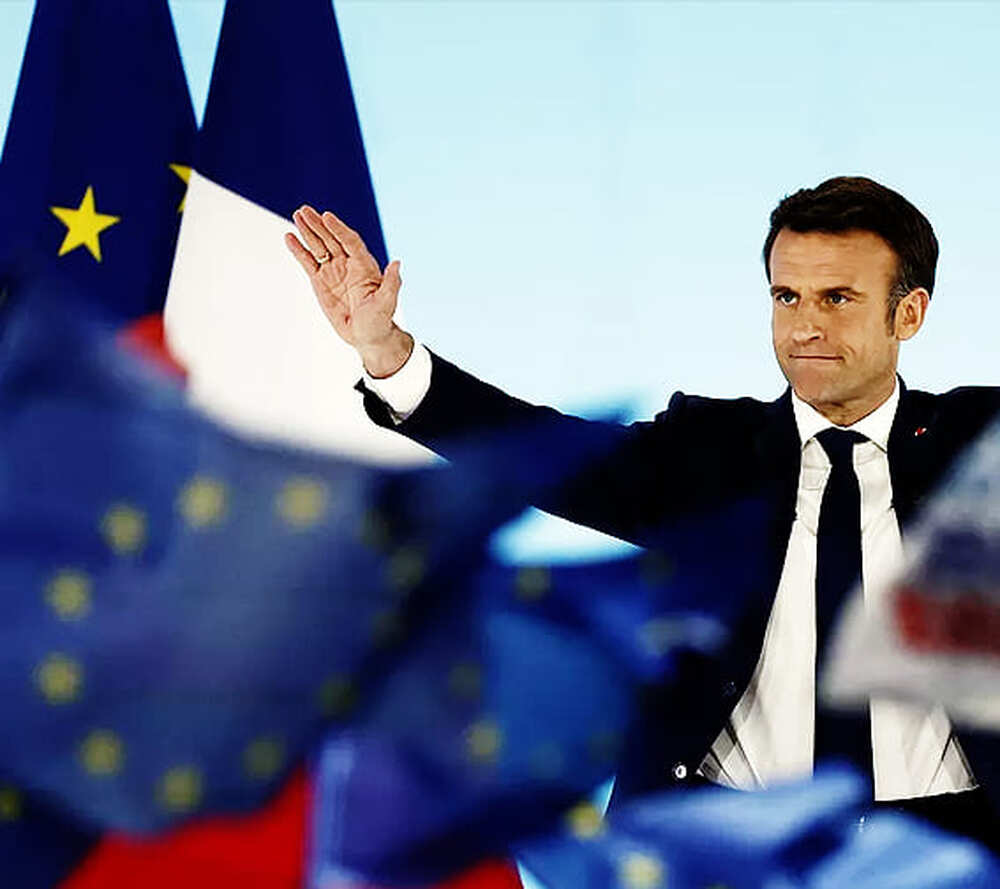 Projeção indica reeleição de Macron com 58,2% dos votos; Le Pen admite derrota