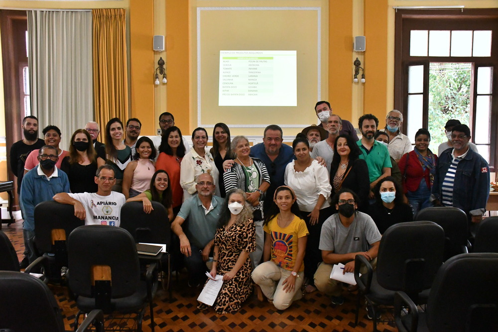 Prefeitura de Niterói reúne agricultores familiares para suprir merenda escolar