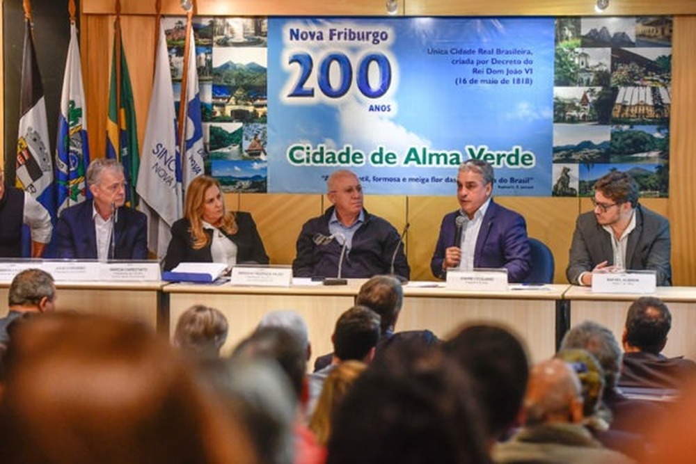 Presidente da Alerj anuncia repasse para Biblioteca Internacional em Nova Friburgo