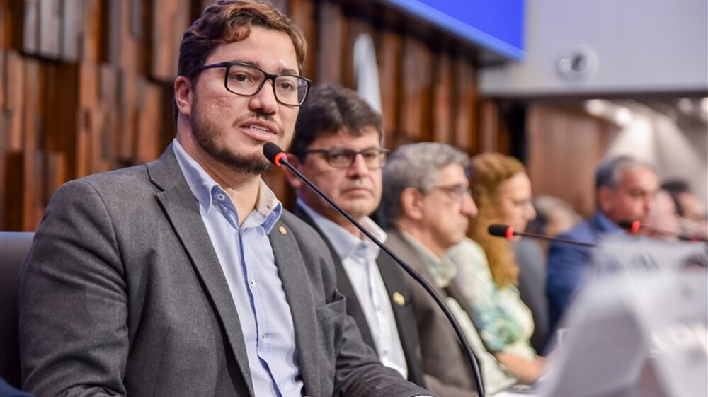 André Ceciliano faz mobilização para salvar as universidades federais que agonizam 