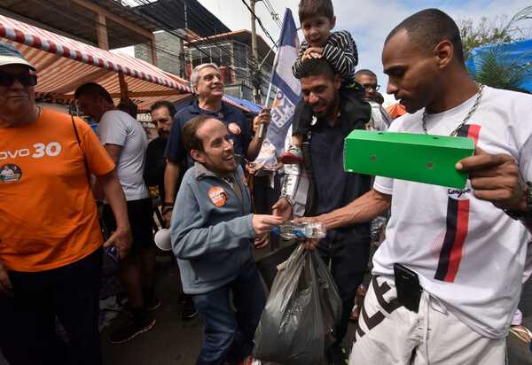 Paulo Ganime visita três municípios neste domingo