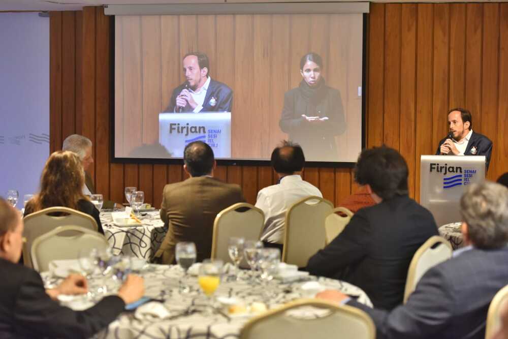 Paulo Ganime participa de encontro com empresários na Firjan e apresenta propostas para retomada da economia no RJ