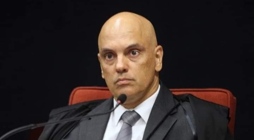 Moraes manda Defesa apresentar 