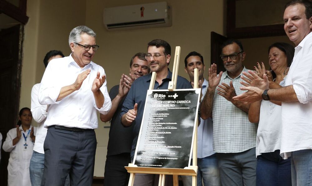 Rio inaugura Super Centro de Vacinação em edifício histórico