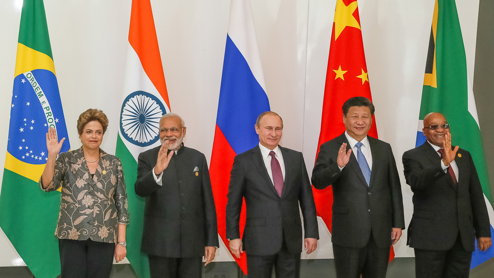 Brasil recebe sinal verde de outros países-membros e Dilma presidirá Banco do BRICS na China