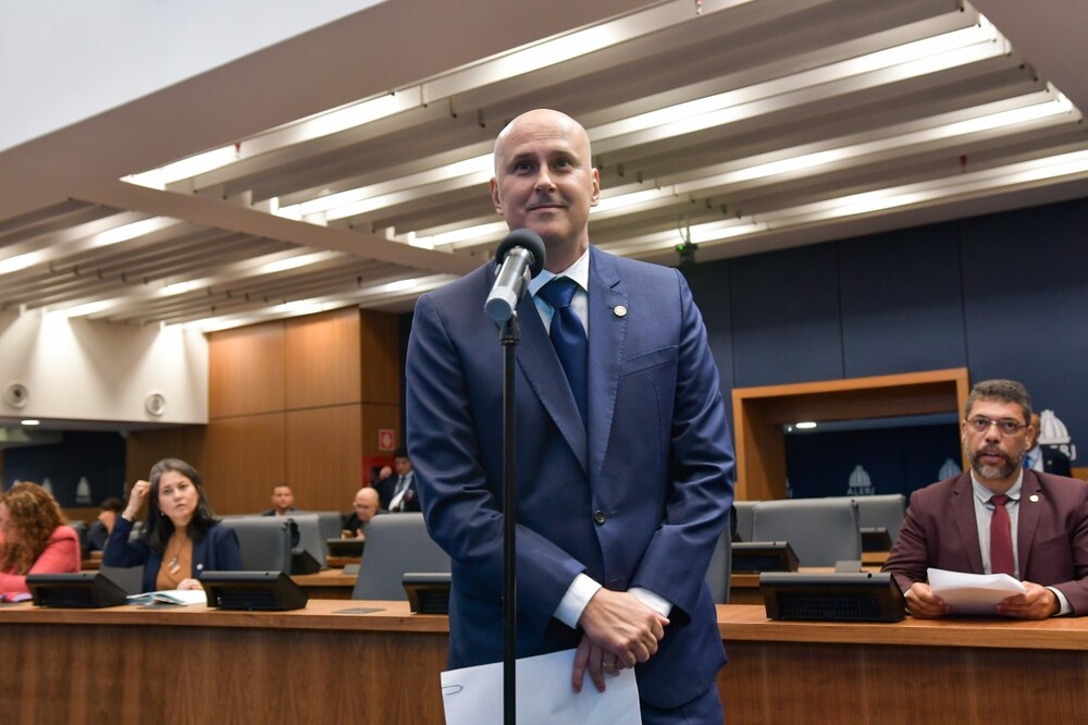 Deputado Tande Vieira define prioridades na presidência da Comissão de Saúde da Alerj